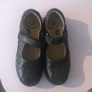 Black stride rite Mary Janes